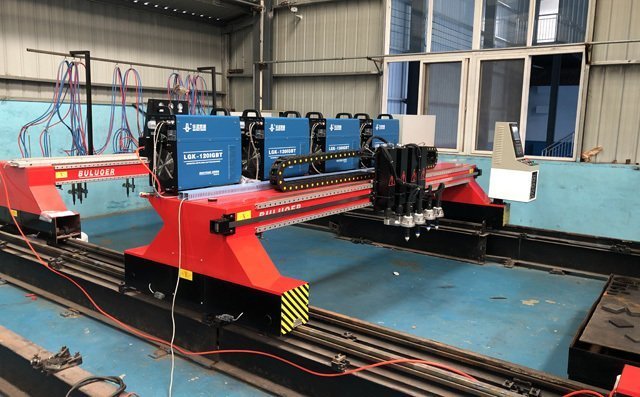 龍門式多等離子割炬切割機 龍門式多等離子割炬切割機